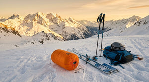 Sac de couchage ski de randonnée : comment choisir son duvet pour les bivouacs hivernaux